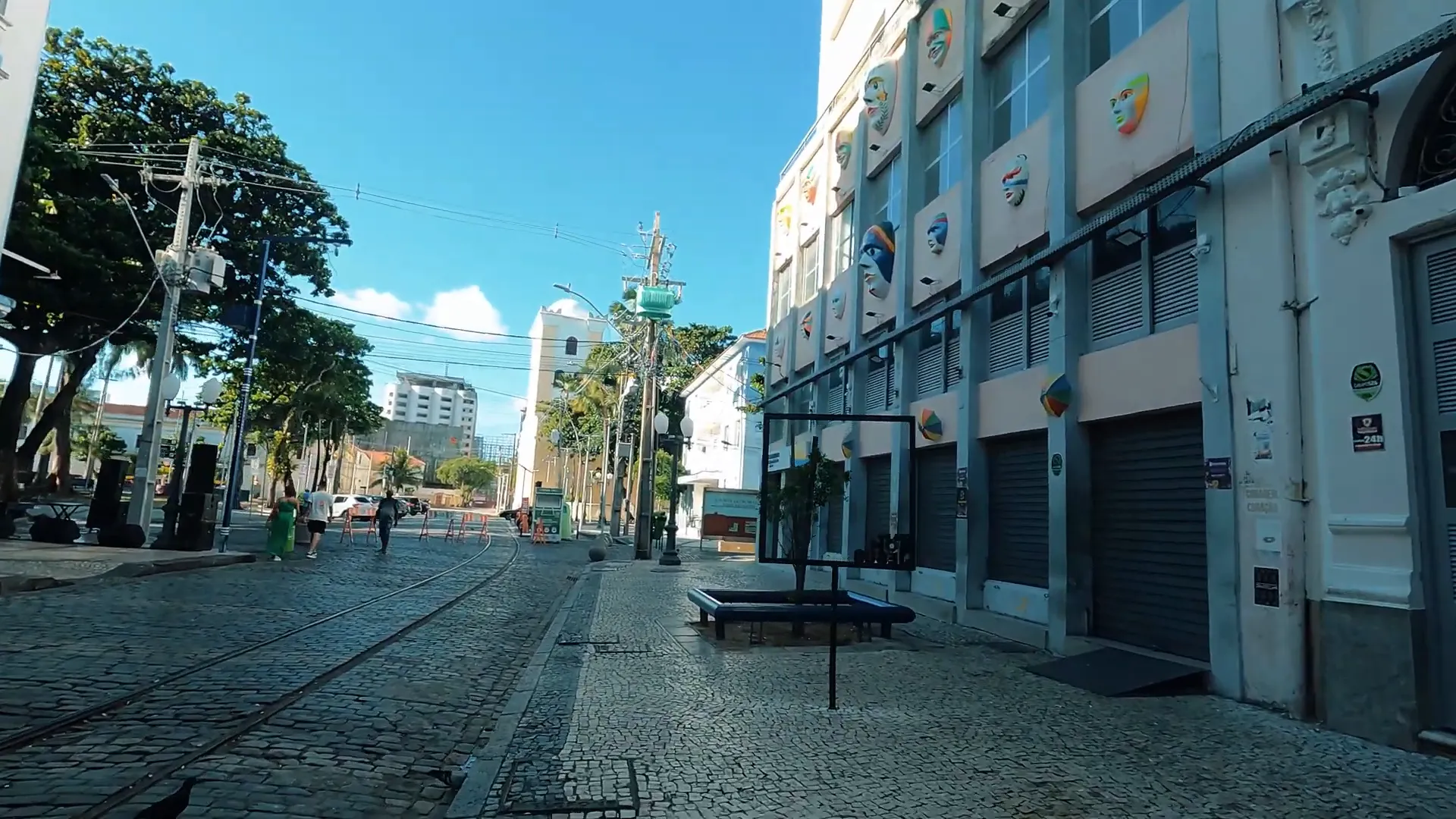 Olinda e Recife: Vida, Cores e Cultura em Dois Estilos Diferentes 2 Ruas históricas do Recife Antigo com sobrados coloniais