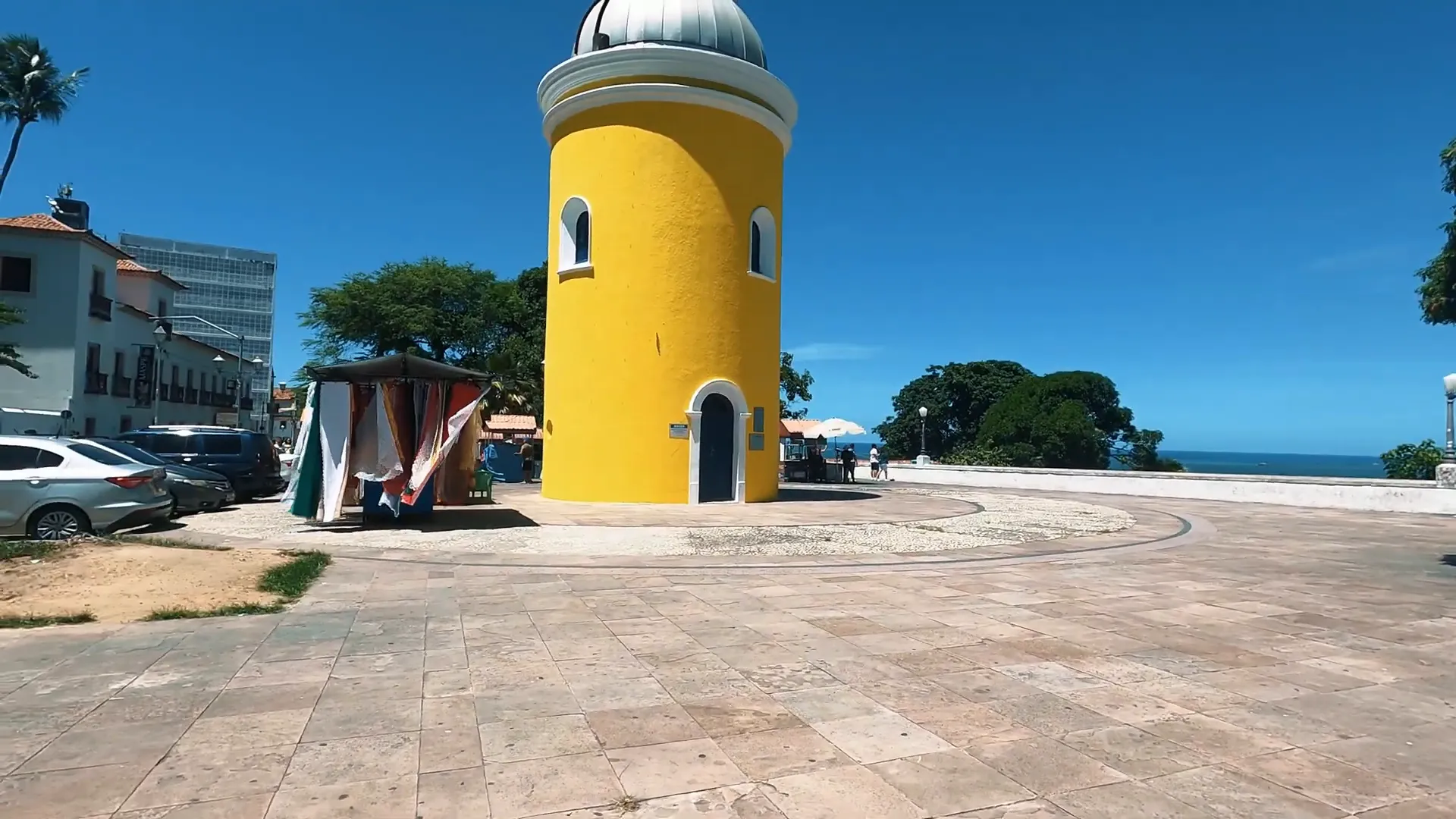 Olinda e Recife: Vida, Cores e Cultura em Dois Estilos Diferentes 8 Bonecos gigantes no carnaval de Olinda