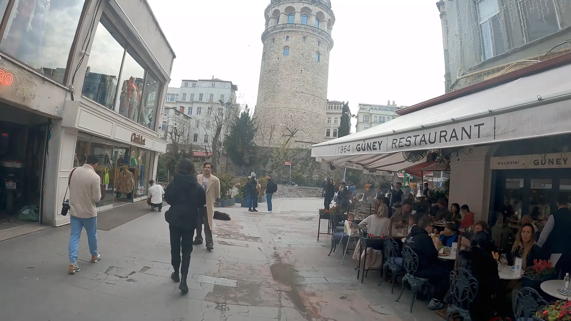 TORRE GÁLATA: Construída em 1349 Uma das mais antigas do mundo Istambul Turquia 4 Entrada para compra do ingresso da Torre Gálata em Istambul Turquia