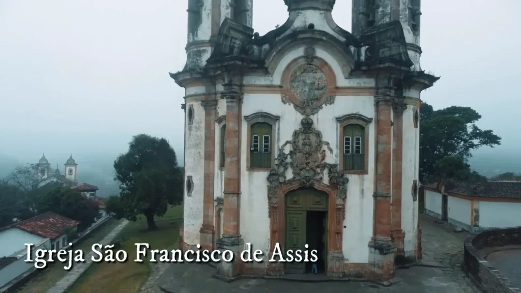 Viagem no Tempo pelas Cidades Históricas de Minas: Ouro Preto, Congonhas, Mariana e Sabará 2 Igreja de São Francisco de Assis, detalhe da pedra sabão