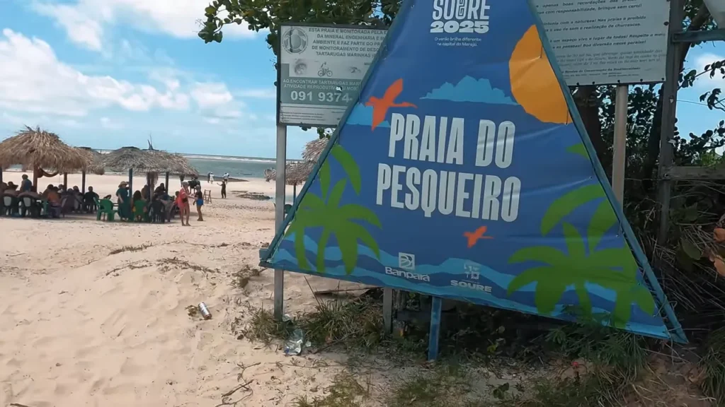 Praia da Pesca: estrutura e maré baixa na Ilha do Marajó