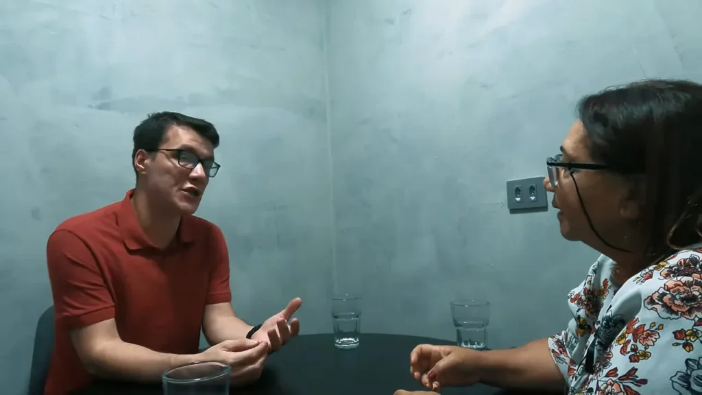 Consultor Bruno falando sobre tipos de visto visto americano